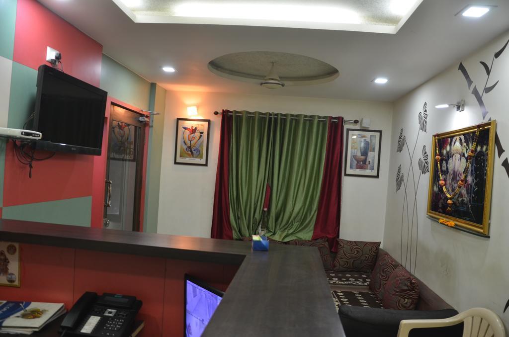 Hotel Royal Apple Ahmedabad Quarto foto